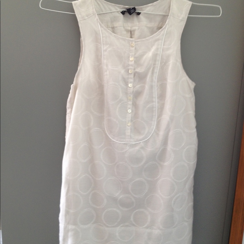 Gap top made of silk and cotton. Size 0. Adorable! - Picture 1 of 7